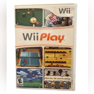 Nintendo Wii Play Game - White and Orange